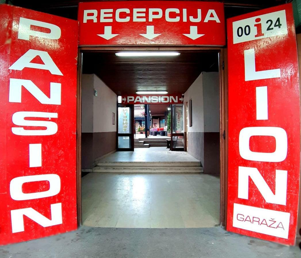 Hostel Pansion Lion SJJ Exterior foto